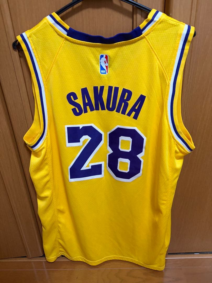 レイカーズ ユニフォーム 28番　LE SSERAFIM 宮脇咲良