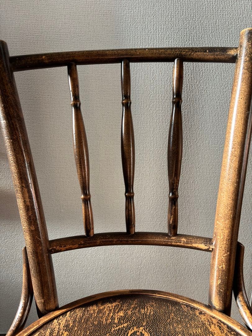 YUKO！アンティークTONチェアA⭐︎トーネットチェア彫刻入り椅子