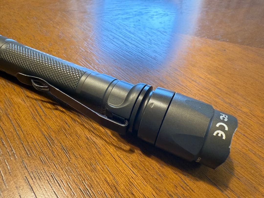 SUREFIRE E2L AA OUTDOORMAN 懐中電灯