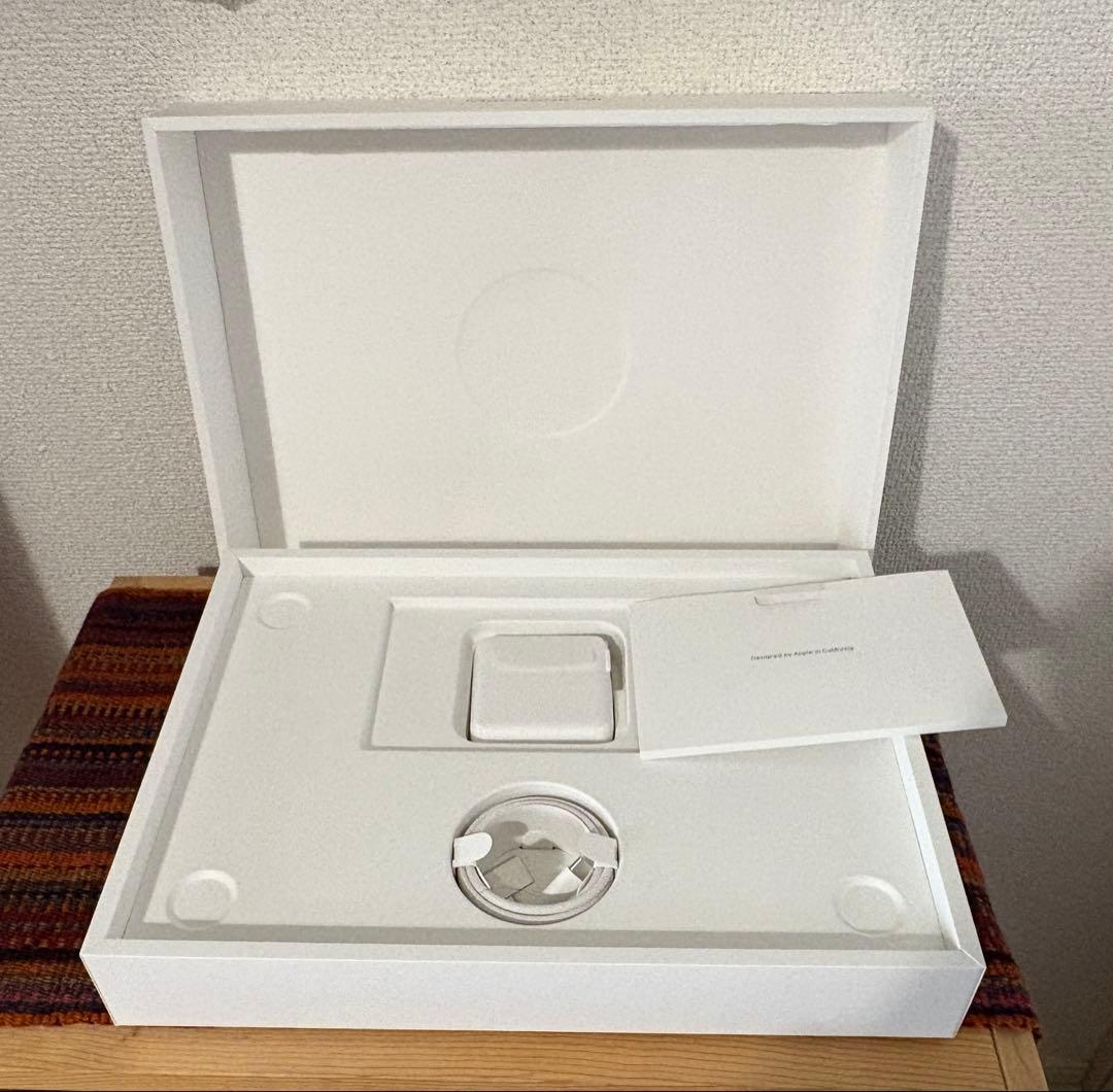 Macbook Air 13インチ スターライト 16GB 512GB