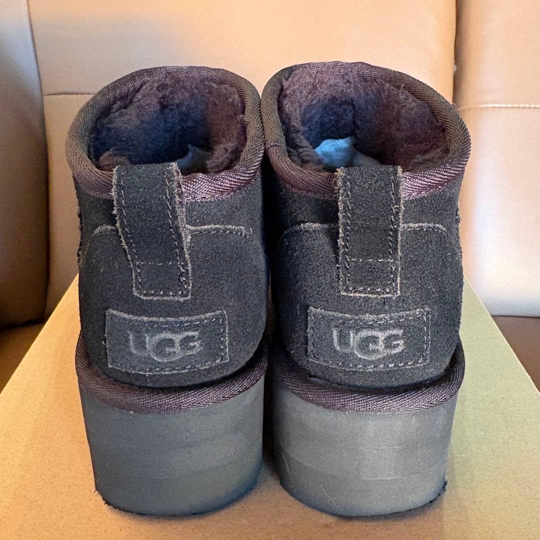 UGG アグCLASSIC ULTRA MINI PLATFORM 23cm