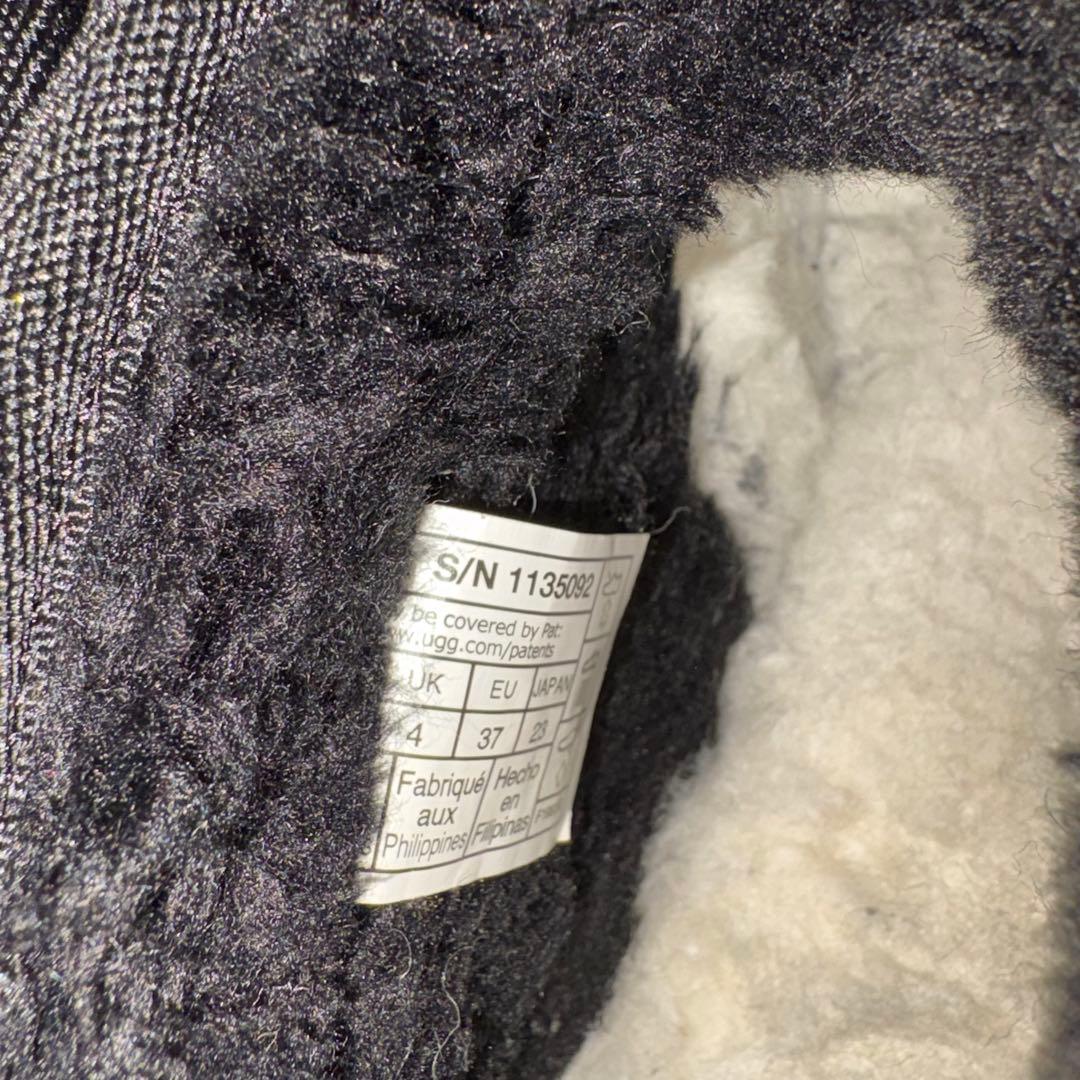 UGG アグCLASSIC ULTRA MINI PLATFORM 23cm