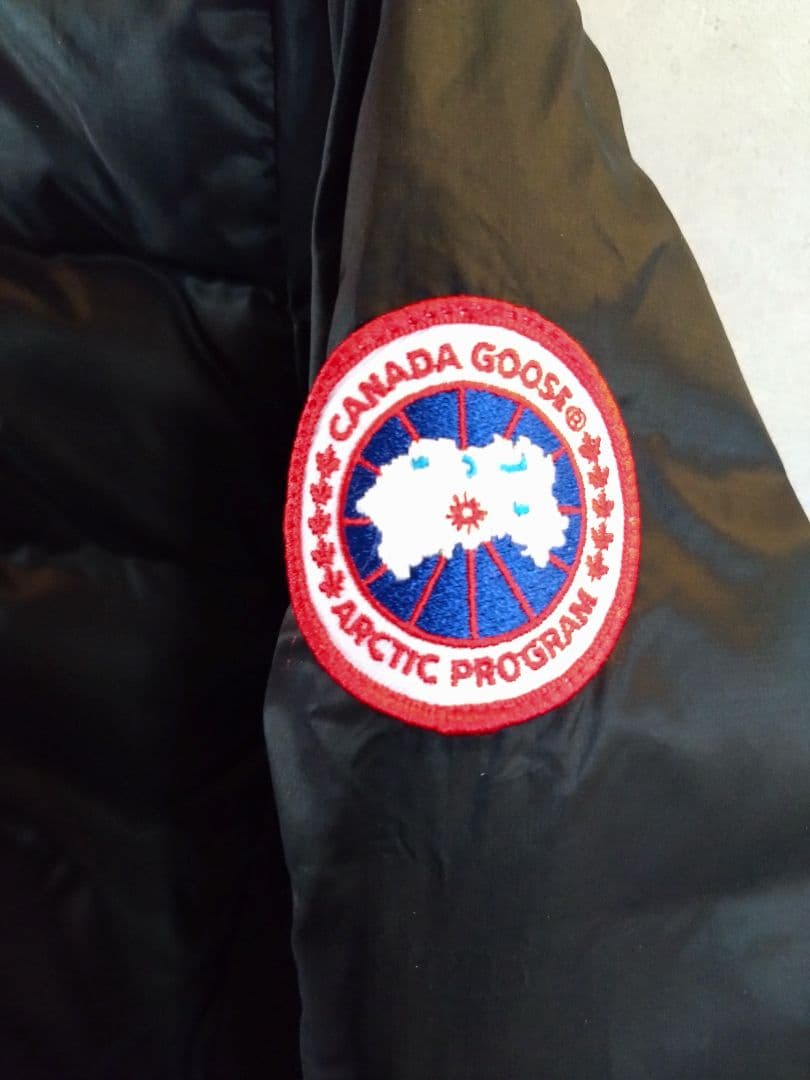 美品 カナダグース ダウンジャケット 5061L キャンプフーディ Sサイズ