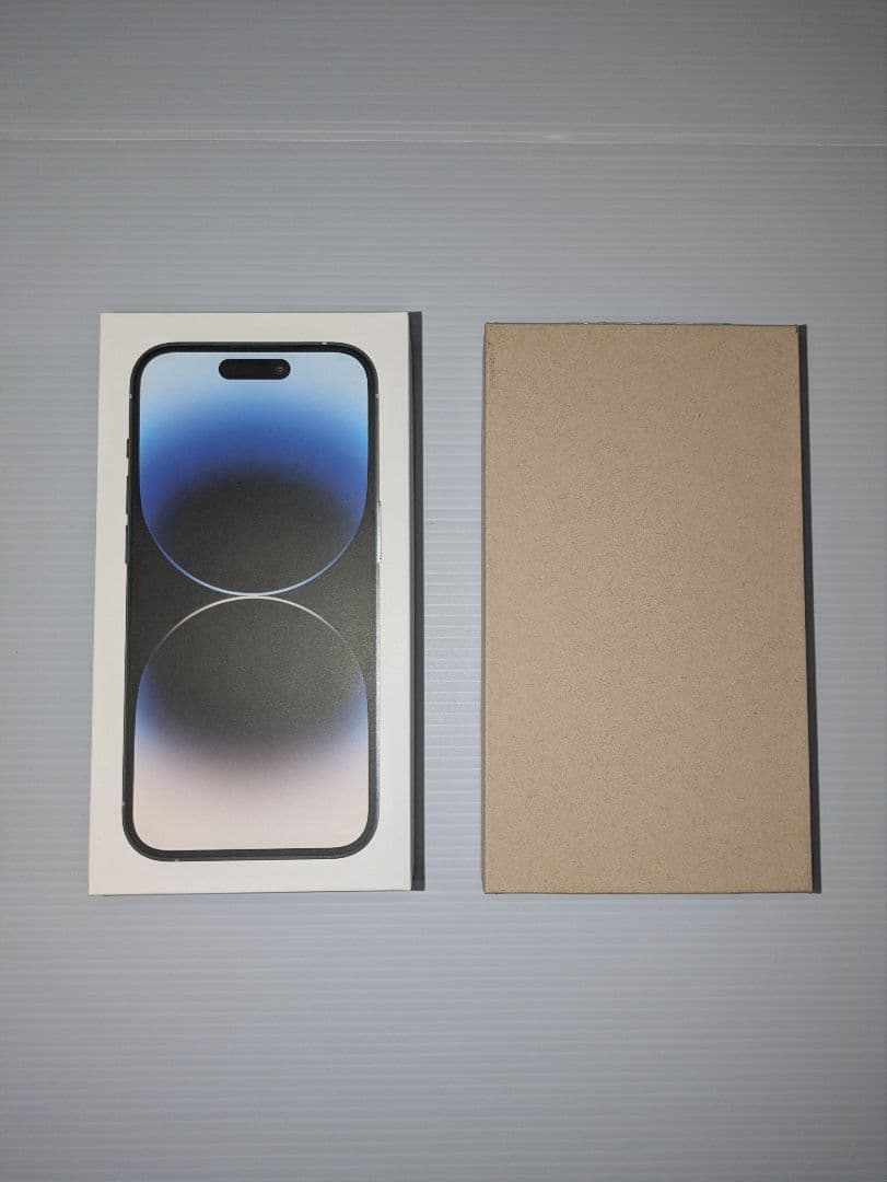 Apple iPhone 14 Pro シルバー本体