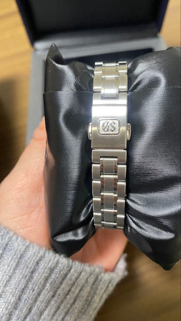 【極美品】Grand Seiko STGF279 白蝶貝 ダイヤ レディース