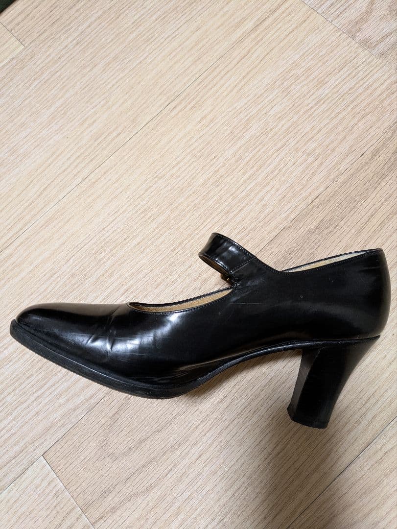 GUCCI ブラック ストラップ ハイヒール