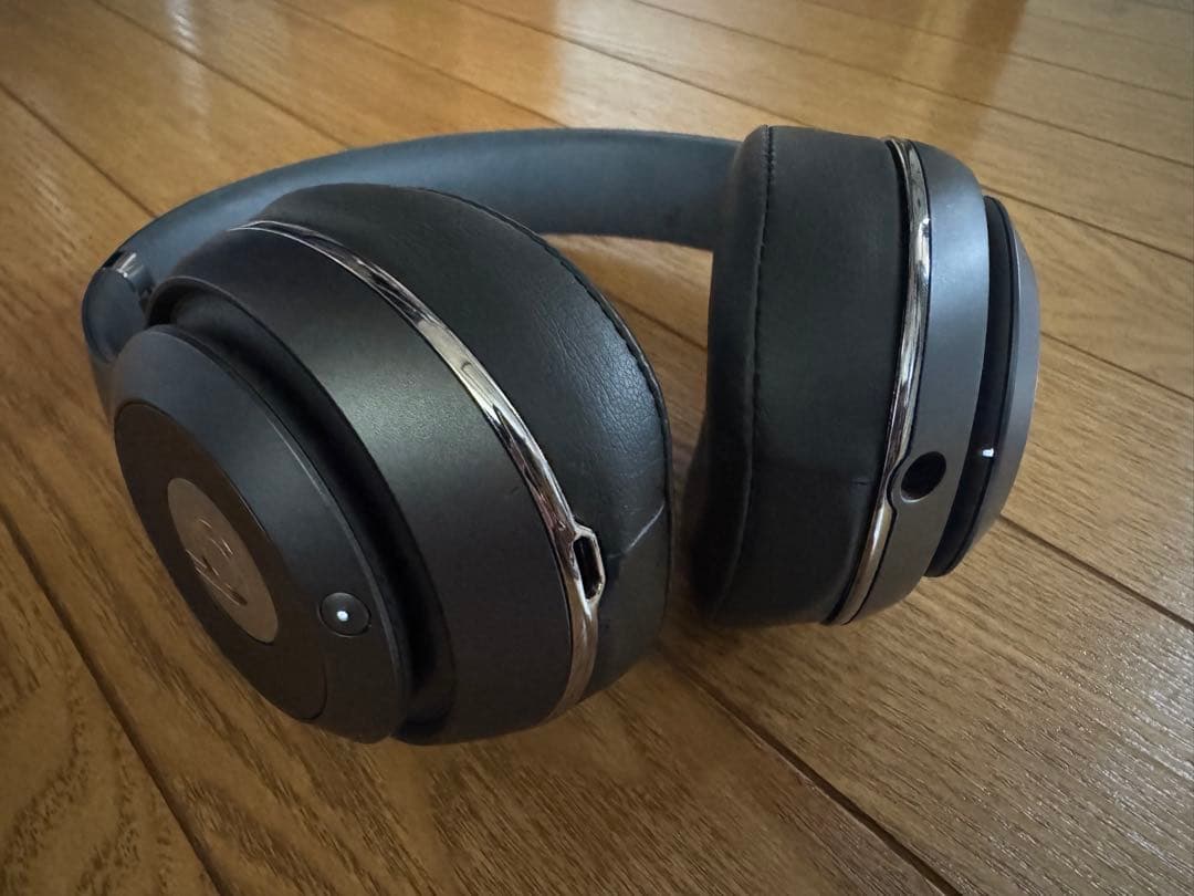 Beats ワイヤレスヘッドホン ブラック ケース付き