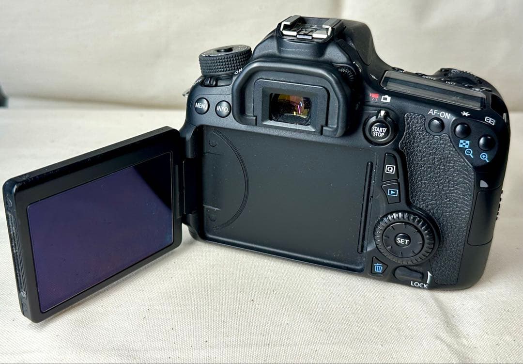 Canon EOS 70D デジタル一眼レフ 本体+レンズセット