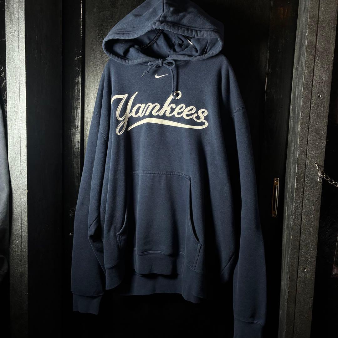00s NIKE×MLB NY YANKEES プルオーバーパーカー　ネイビー