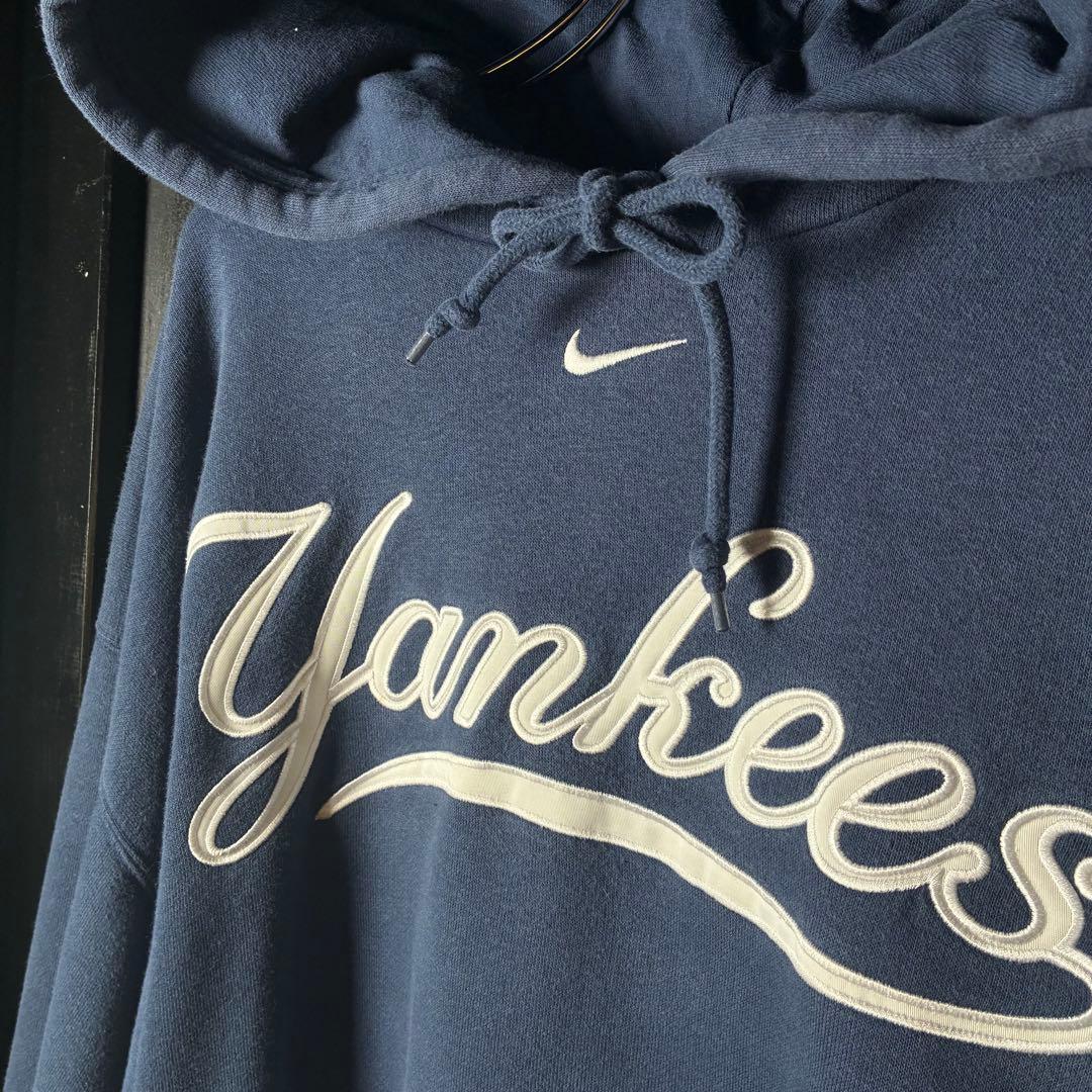 00s NIKE×MLB NY YANKEES プルオーバーパーカー　ネイビー