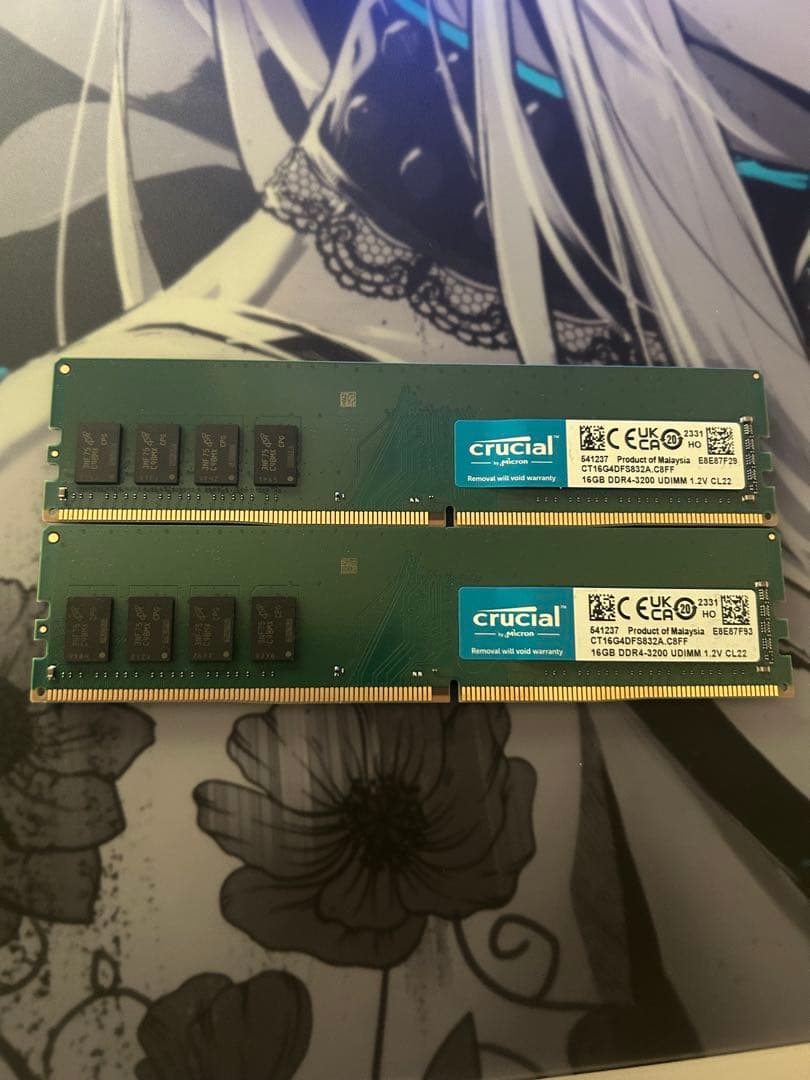 Crucial 32gb(16gb×2)DDR4 3200MHz メモリー