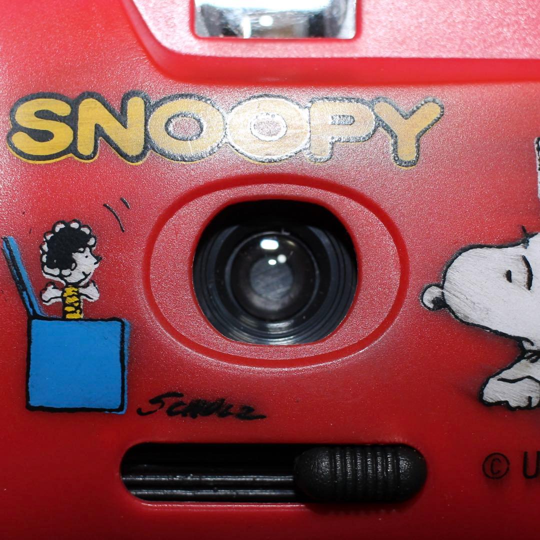 スヌーピー　フィルムカメラ