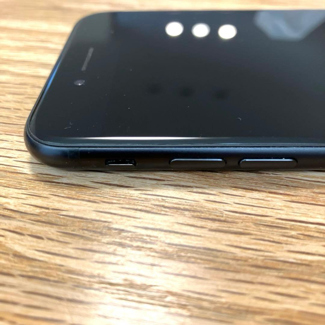 Apple iPhone SE第2世代　64GB ブラック　SIMフリー