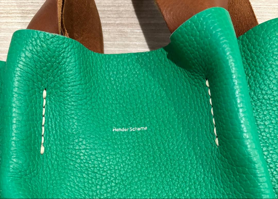 Hender Scheme グリーンレザートートバッグ　エンダースキーマ