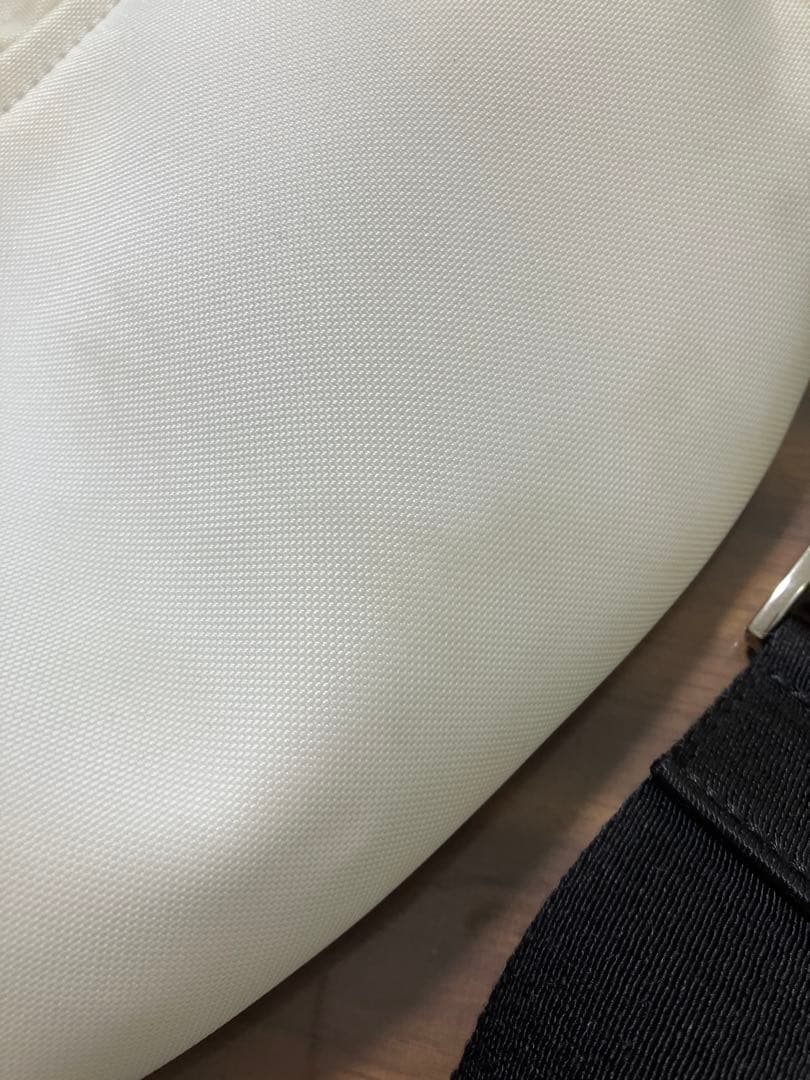 MONCLER モンクレールロゴベルトバッグ