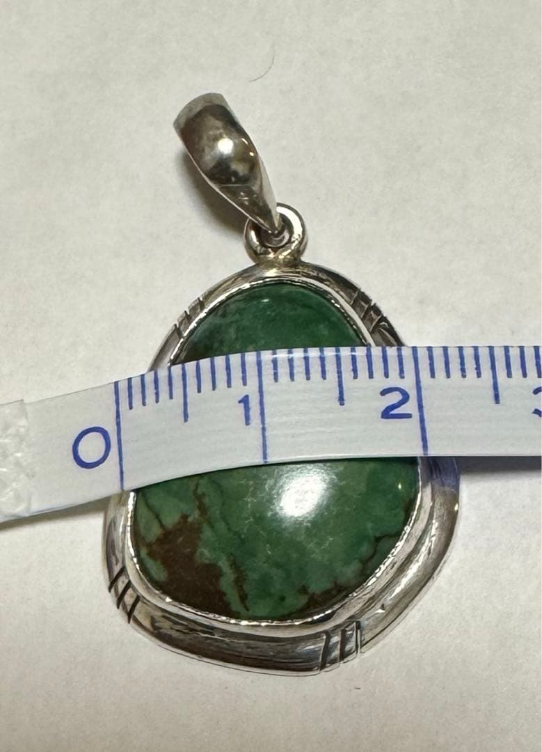 ナバホ族　ターコイズ シルバー925ネックレストップ インディアン