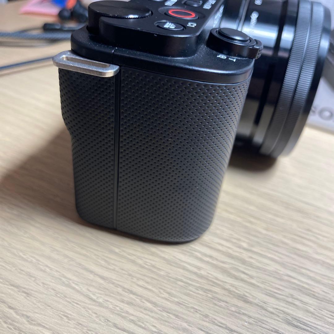 Sony ZV-E10 EPZ16-50キット シューティンググリップ　充電器付