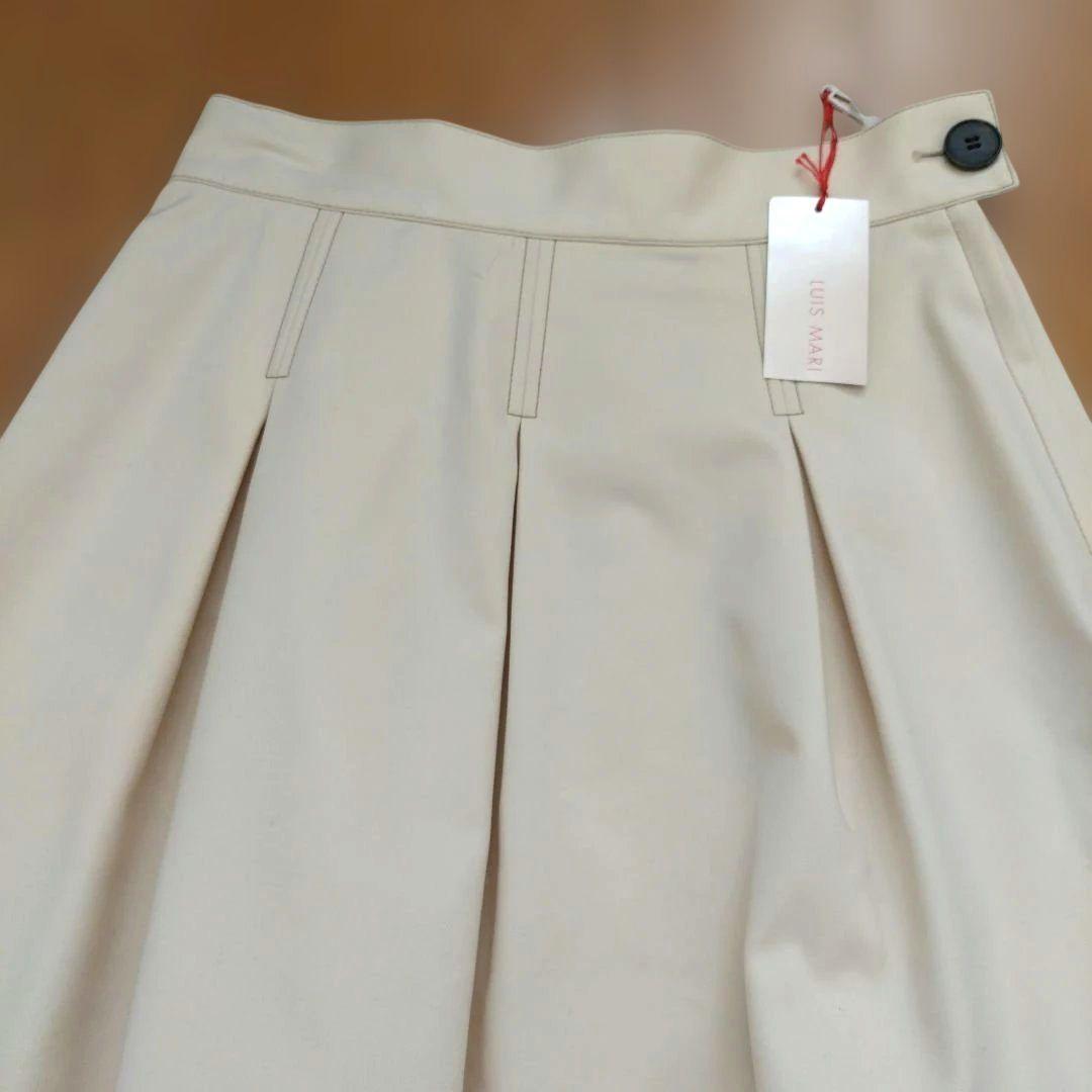 ☆新品未使用☆クールカレアン扱いLUIS MARI 生成り フレアスカート