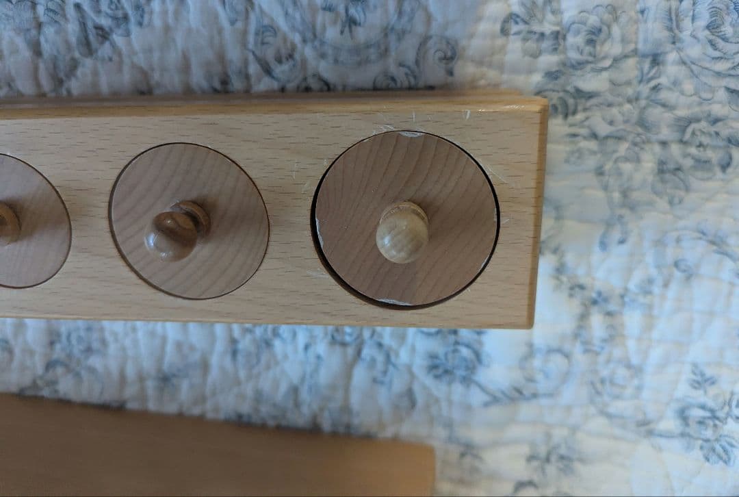 ★専用★モンテッソーリ　円柱さし（大）と棚のセット