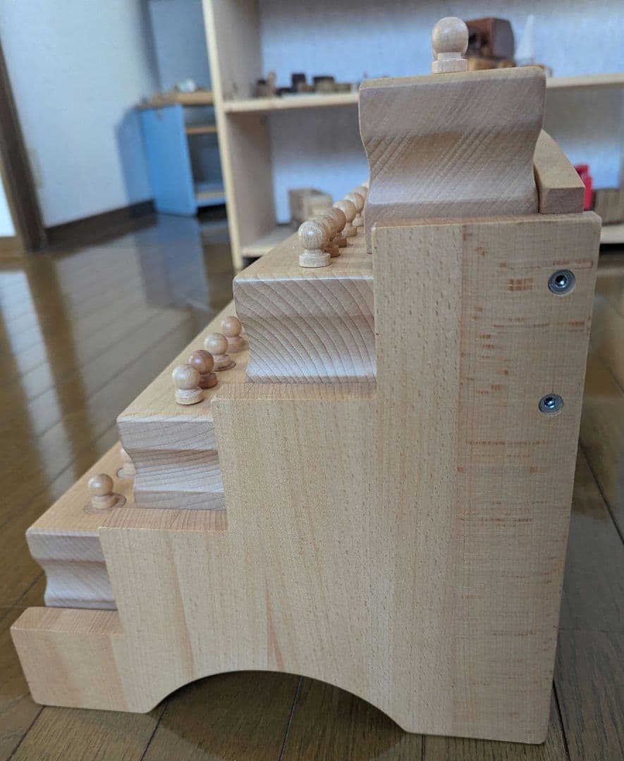 ★専用★モンテッソーリ　円柱さし（大）と棚のセット