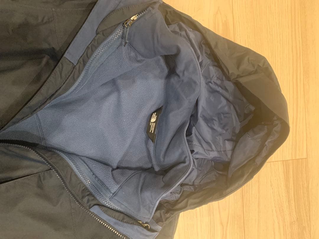 ノースフェイスネイビー マウンテンライトジャケット