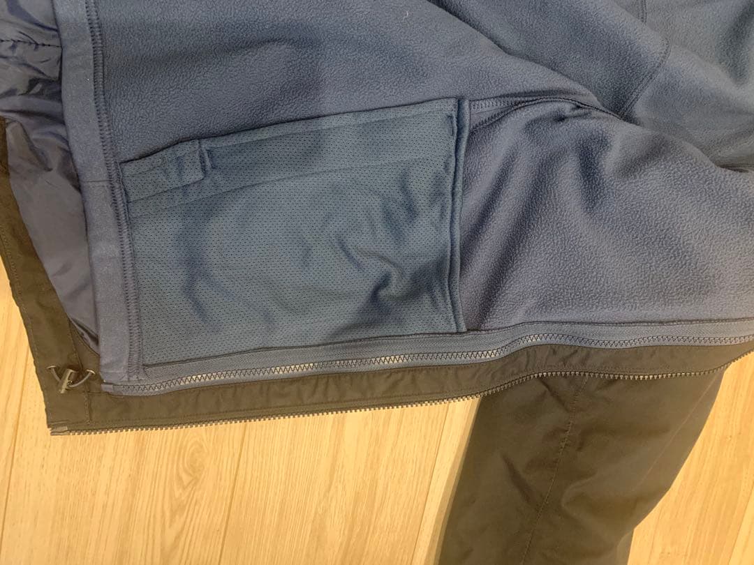 ノースフェイスネイビー マウンテンライトジャケット