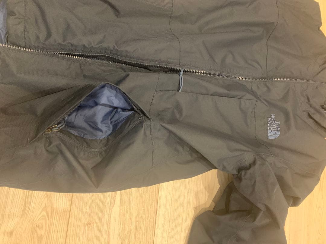 ノースフェイスネイビー マウンテンライトジャケット