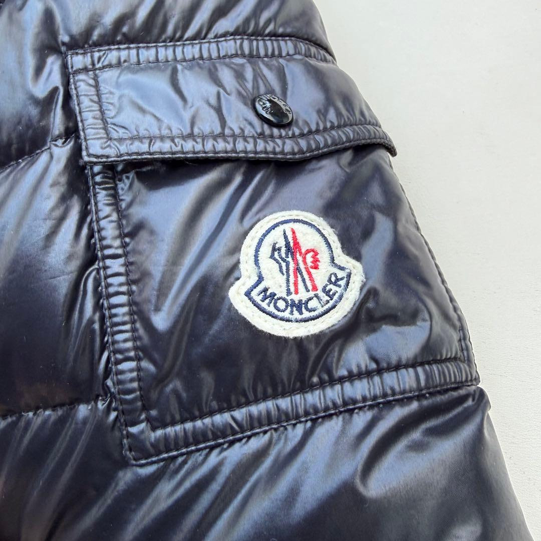ブラック キルティング ダウン　モンクレール