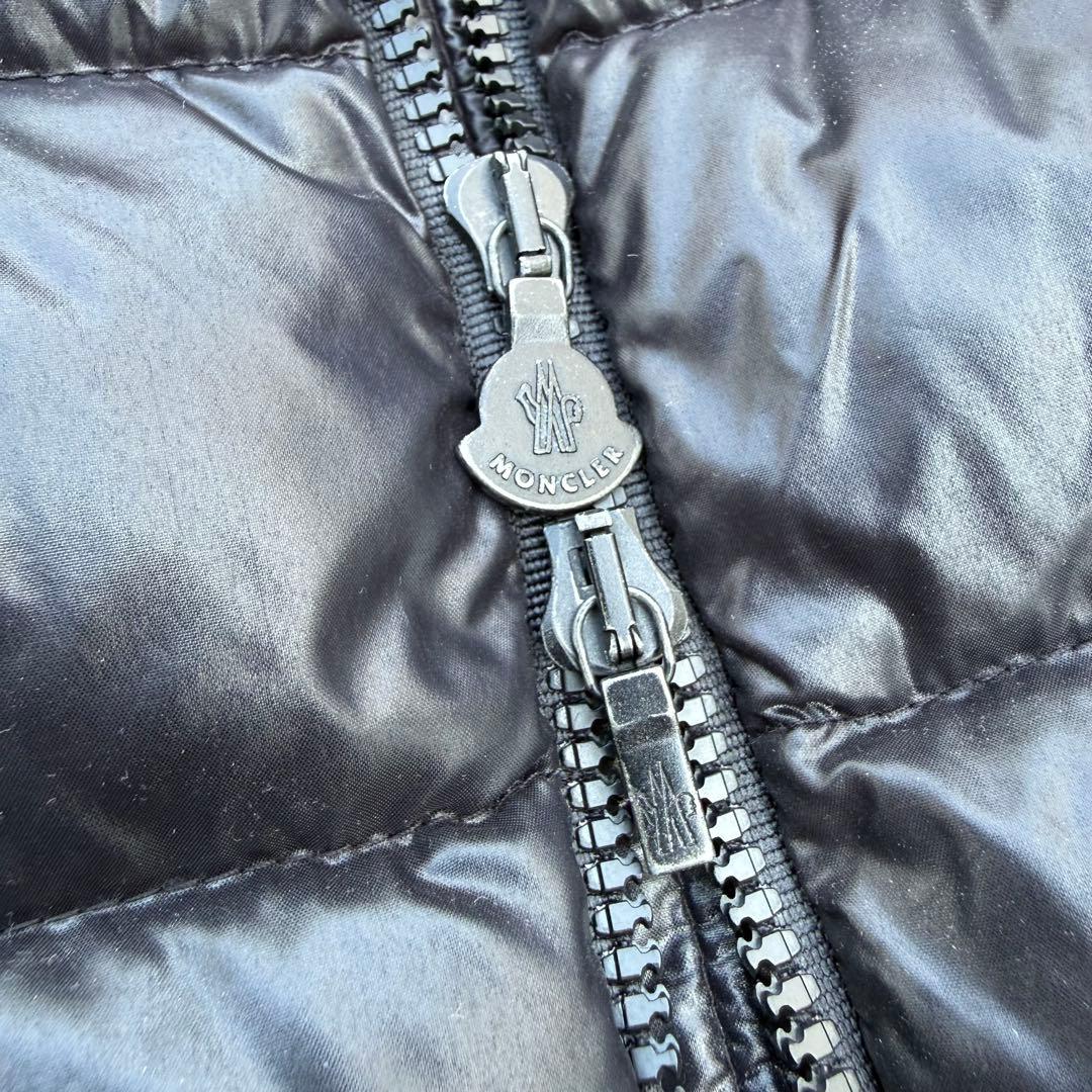 ブラック キルティング ダウン　モンクレール