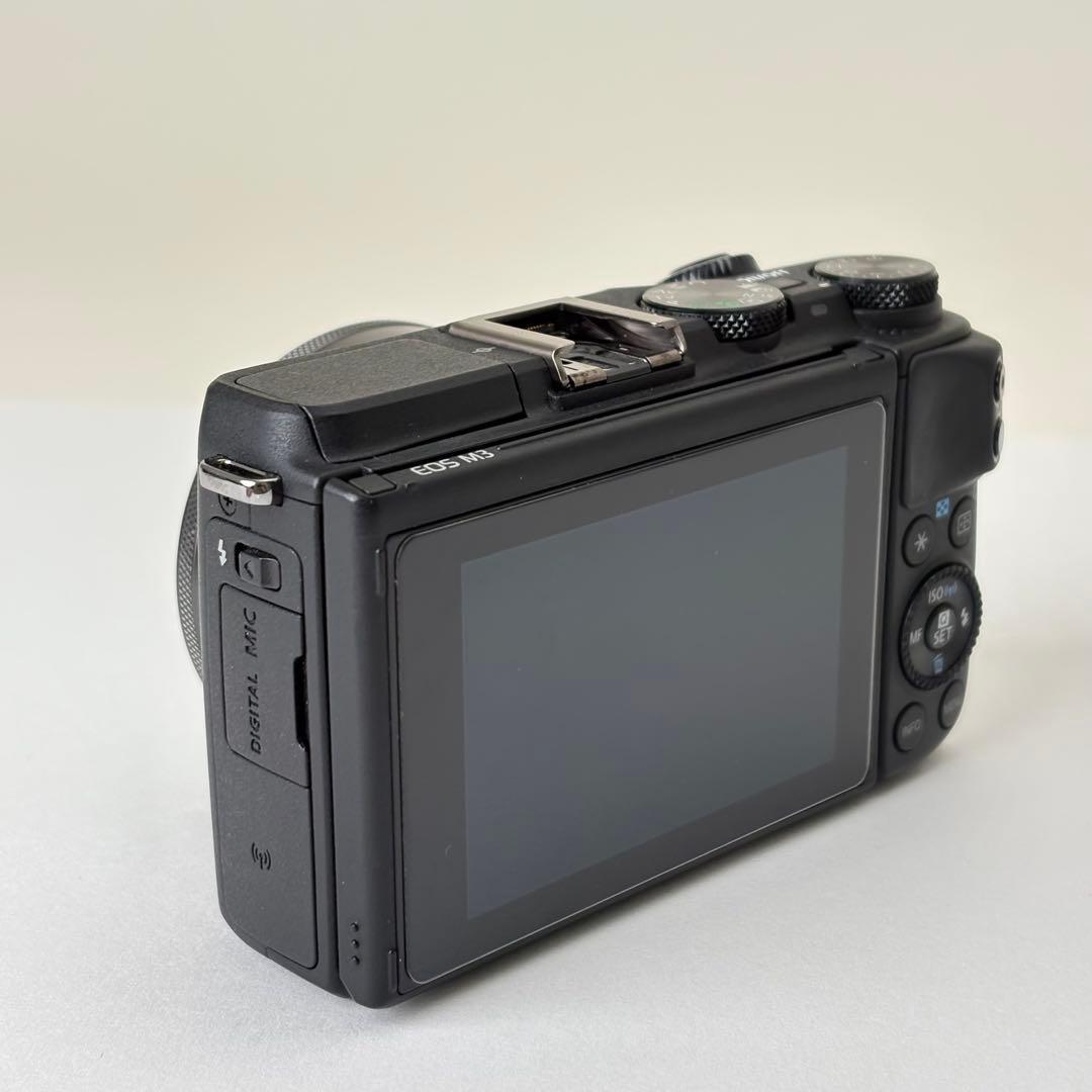 Canon EOS M3 標準、広角ダブルレンズキット Wi-Fi搭載　874