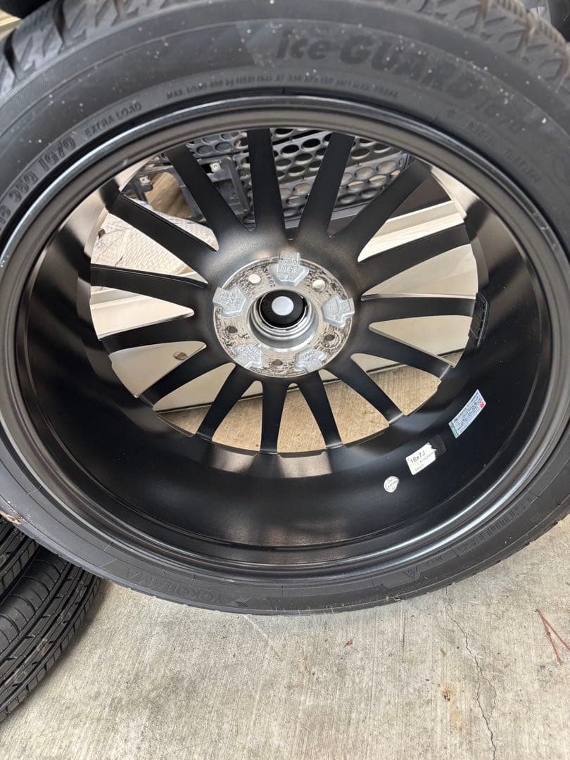 モカ　225/45R18 ホイール付きスタッドレス