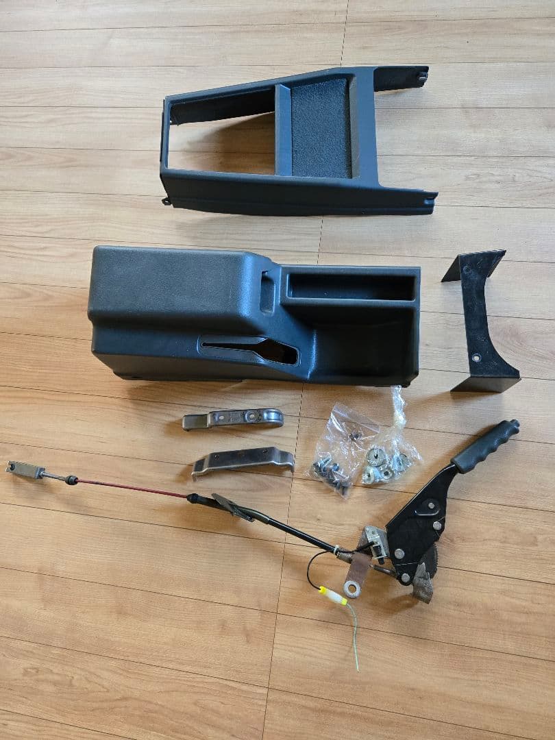 Y31シーマなどにサイドブレーキセット