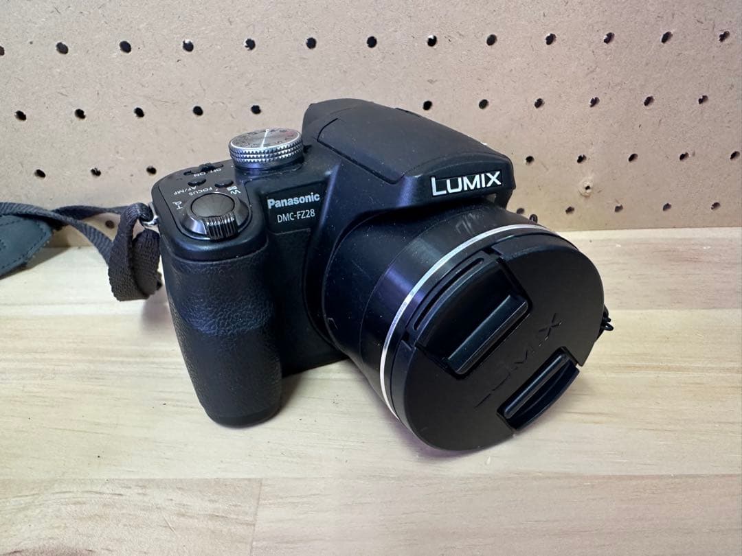 Panasonic DMC-FZ28 デジタルカメラ Lumix 極美品