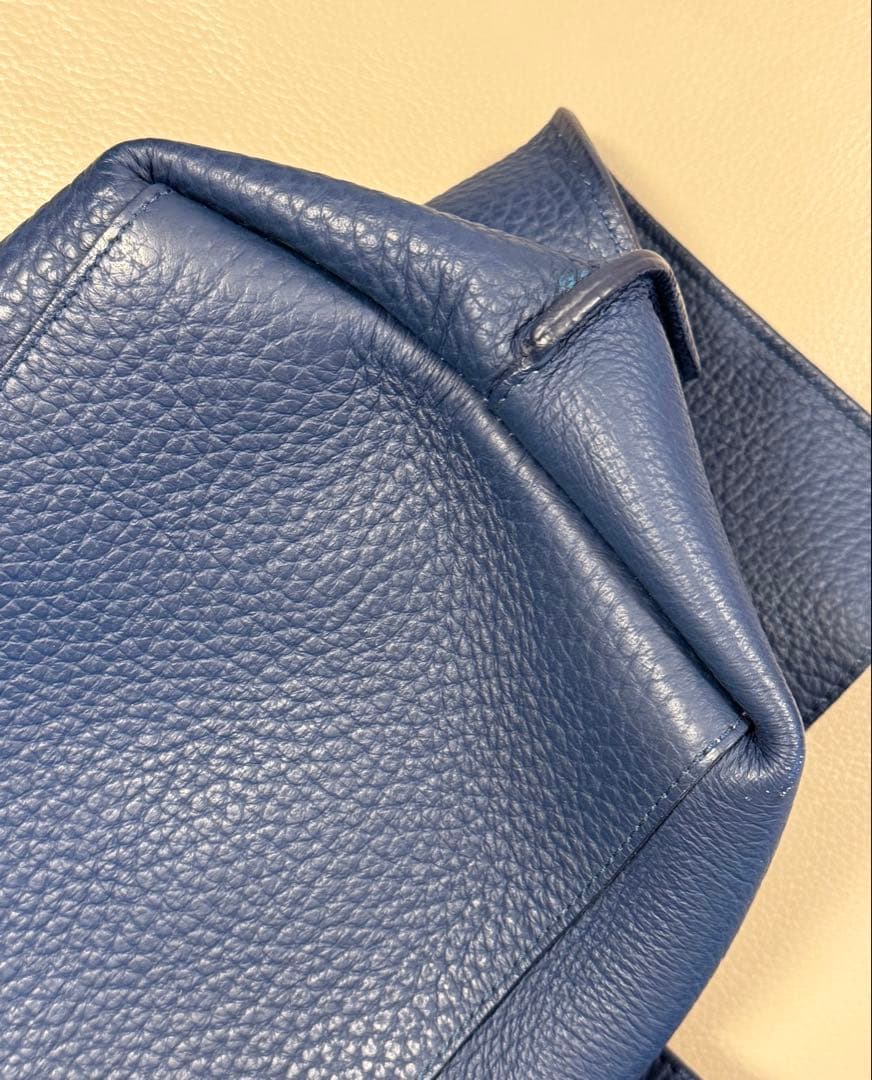 FURLA トートバッグ（超美品・バックあり）