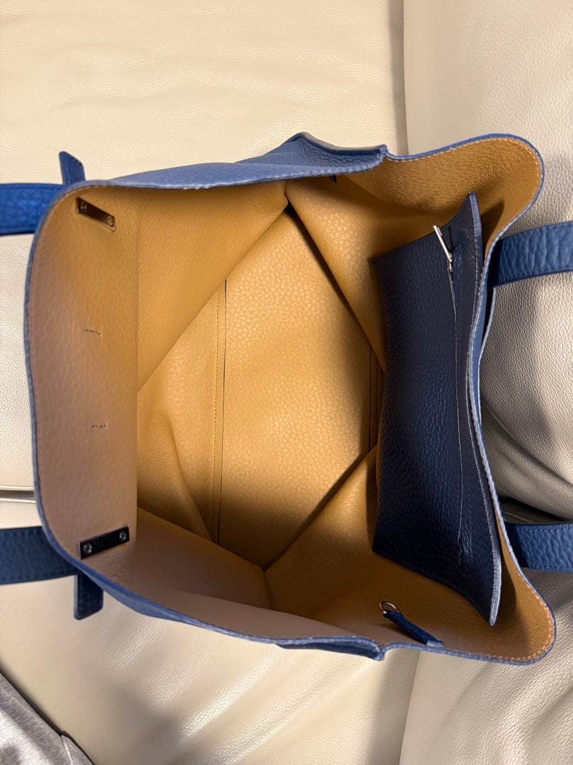 FURLA トートバッグ（超美品・バックあり）