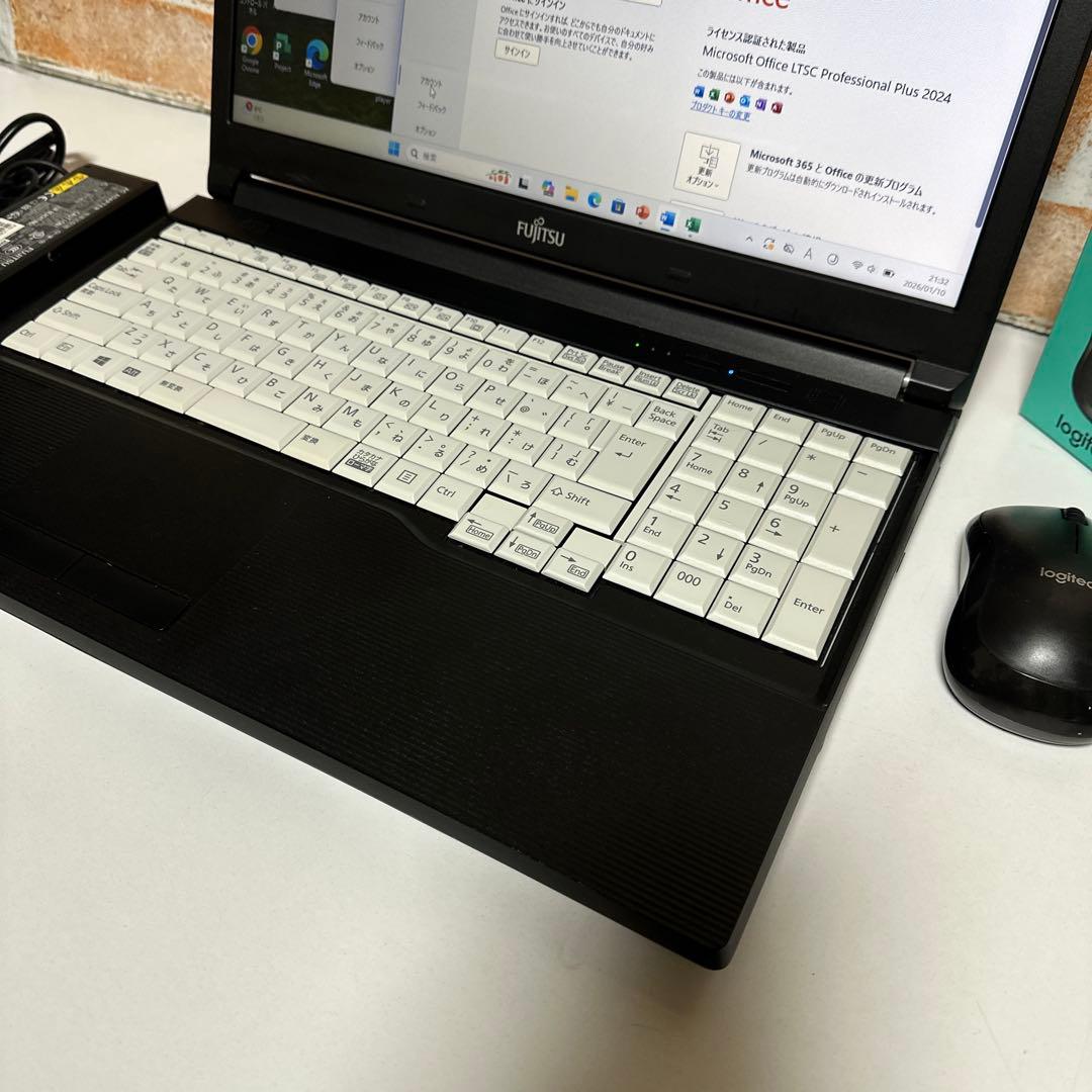 美品富士通ノート PC Corei5 SSD256GB Win11 オフィス付き