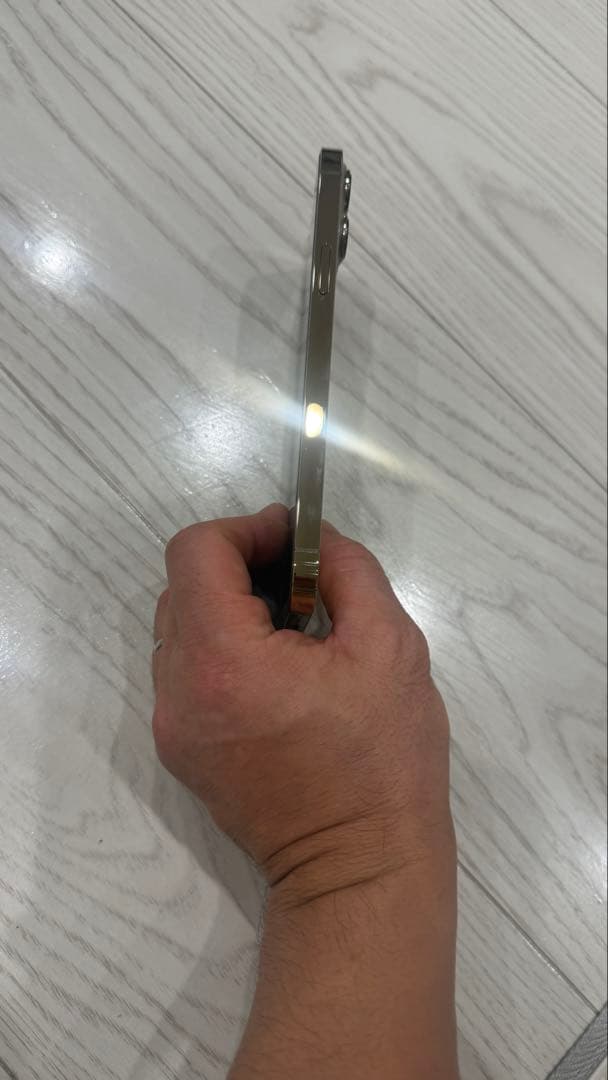 Apple iPhone 13 ProMAXゴールド 本体