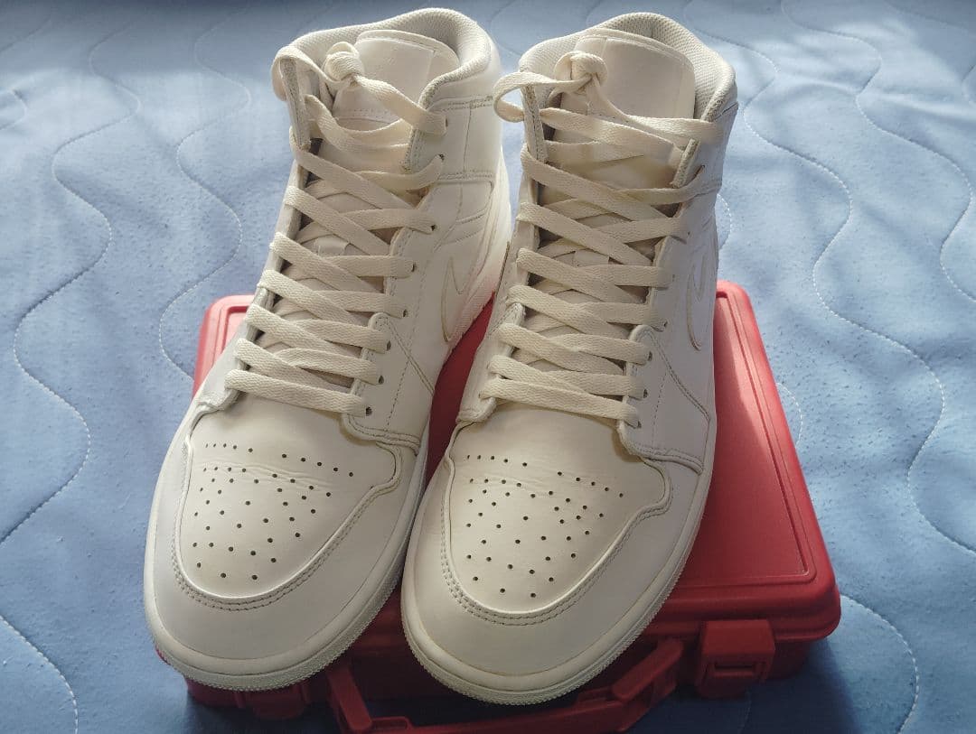 ・美品【 29 cm 】Nike Air Jordan 1トリプル ホワイト ・