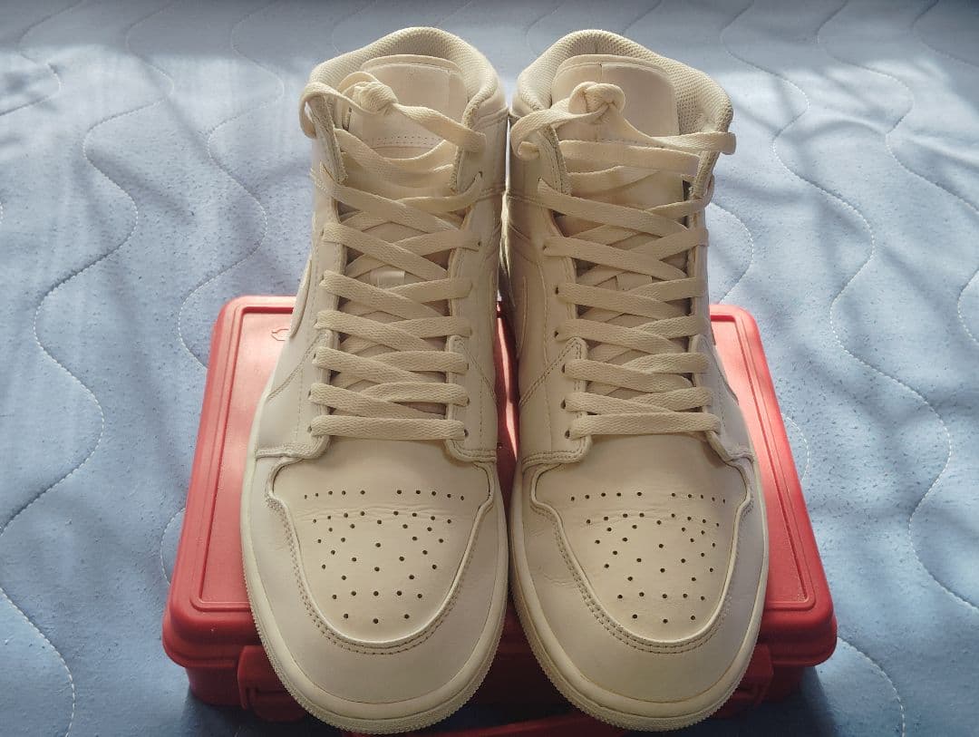 ・美品【 29 cm 】Nike Air Jordan 1トリプル ホワイト ・