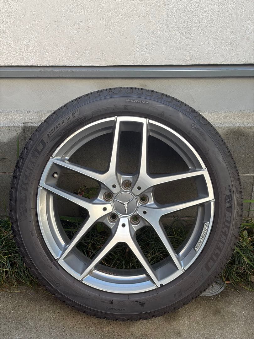 メルセデスベンツGLA45AMG純正19インチスタッドレスセット