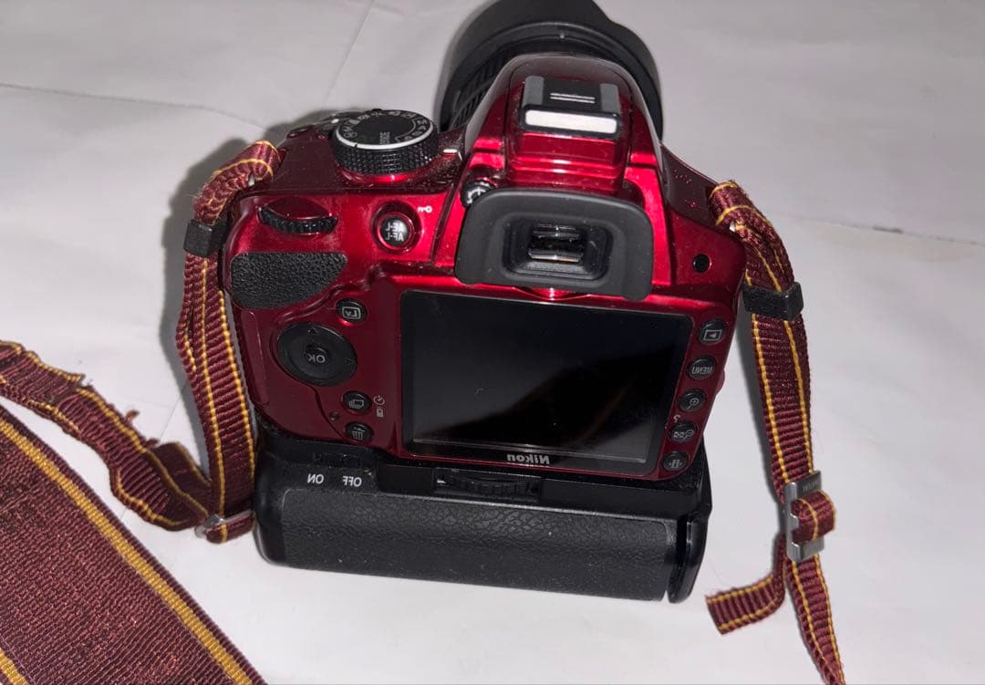 Nikon D3200 及びAF-S NIKKOR 18-70mm 付き　その他