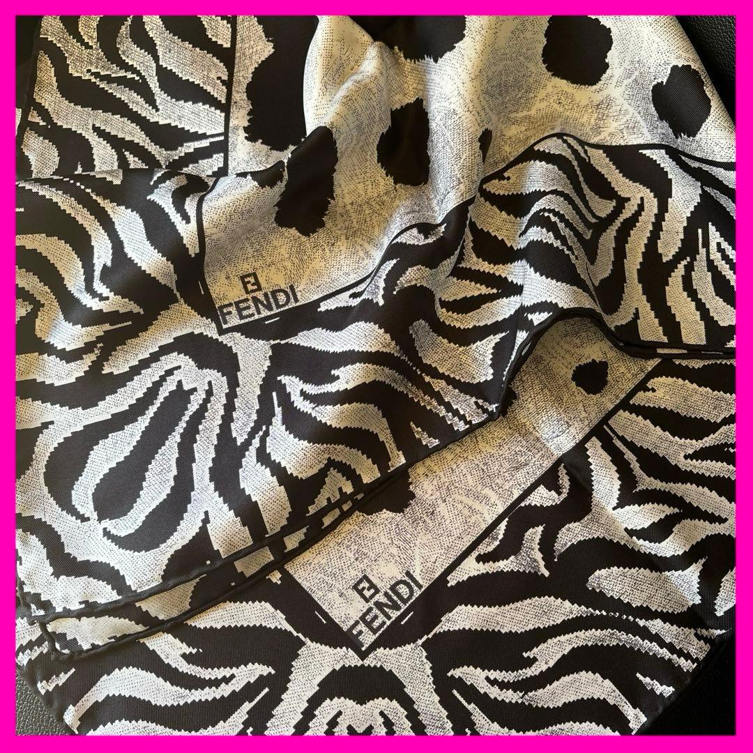 かりんと❗️レア！未使用！極美品！FENDIシルク100%ストール　ゼブラ柄