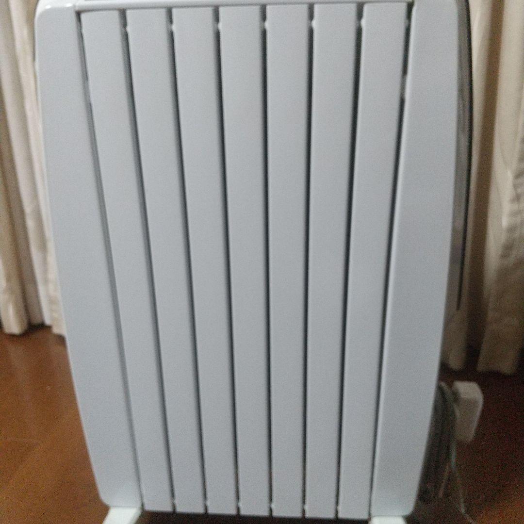 デロンギ オイルヒーターDeLonghi QSD0712-MB ８畳