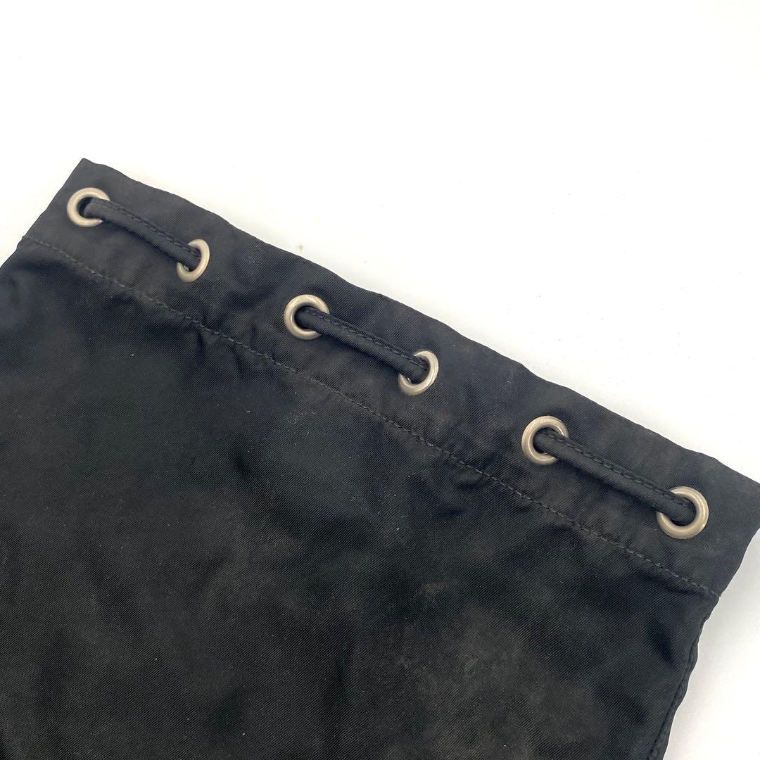 プラダ トライアングル ロゴ 三角ロゴ ナイロン 巾着 ポーチ 黒 ブラック