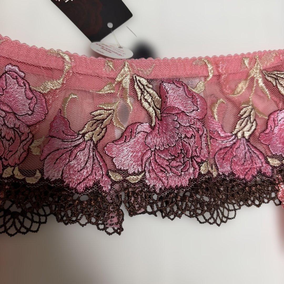 サルートピンク 花柄刺繍 ブラジャーショーツガーターセットC80/M