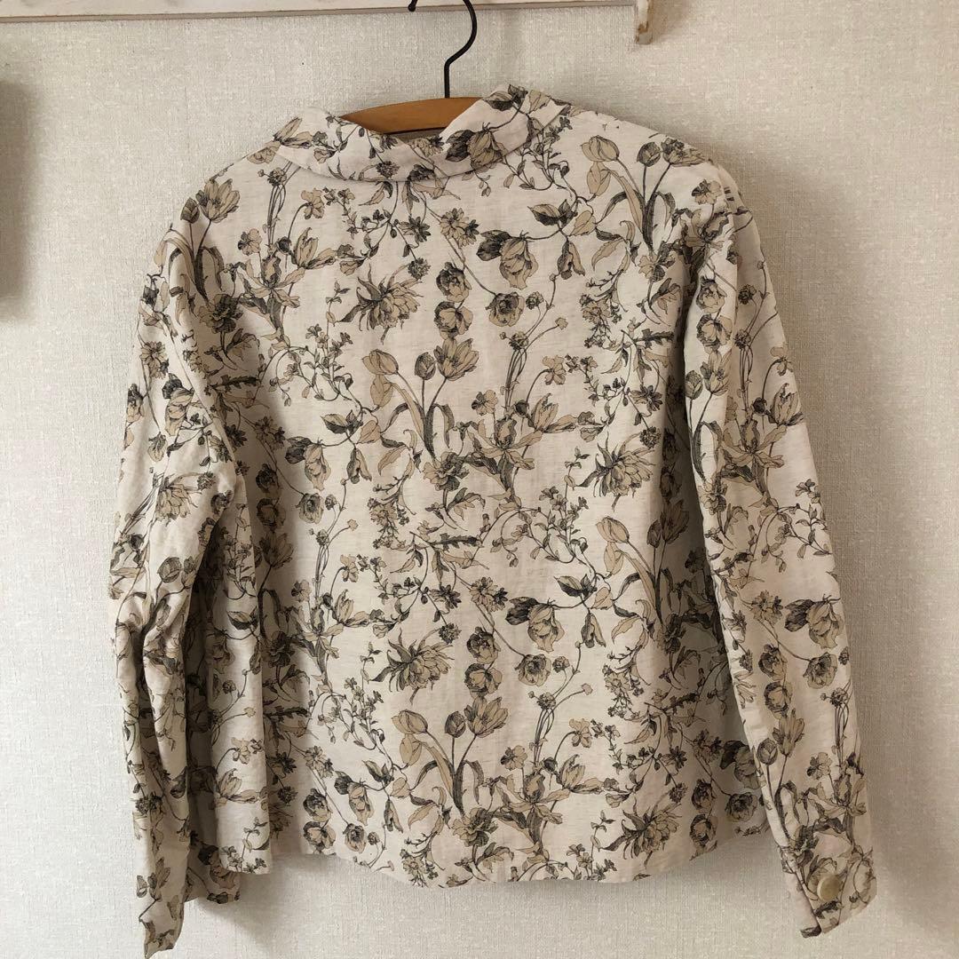 最終更に値下げ‼️☆２回着用美品☆ヴェリテクール大人のフラワープリントジャケット