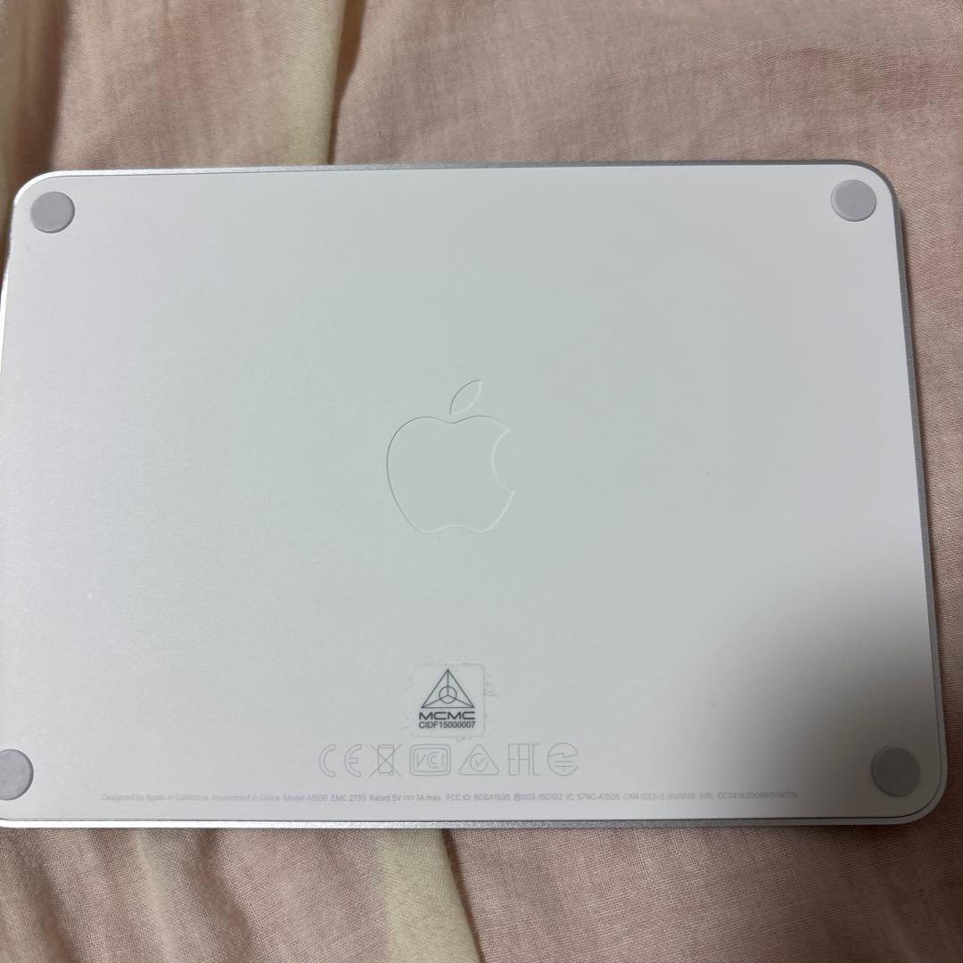 Apple Magic Trackpad 本体・USB-Cケーブル付き