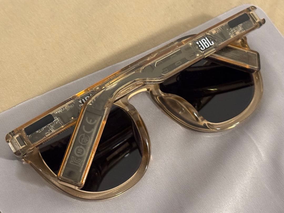 ア*イ様 JBL SOUNDGEAR FLAMES ROUND サングラス型ヘッ