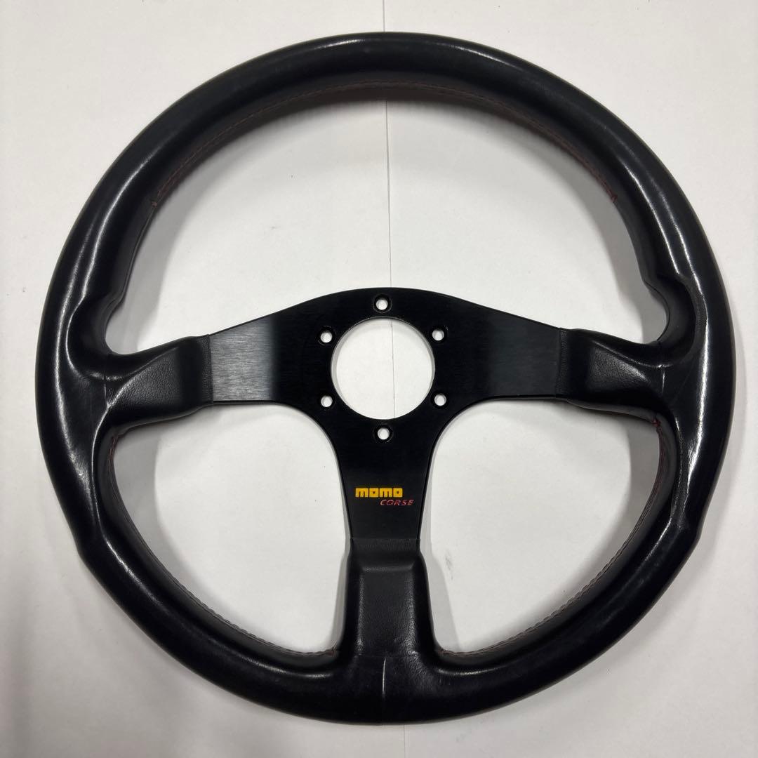 momoステアリング　コルセ　3本スポーク　35cm