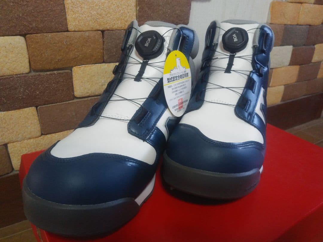 新作カラー　ニューバランス　プロスニーカー　ハリスバーグ　 27.5ｃｍ　安全靴